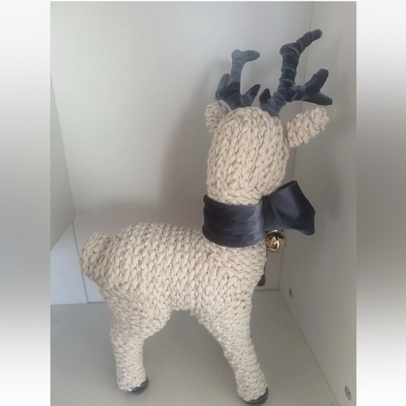 Wellesley Manor Holiday Braided Rope Reindeer  Blue Velvet Bow & Gold Bells - Picture 4 of 6